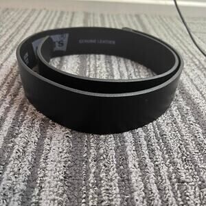 Levi's Men's Stylish Premium Genuine Leather Belt Black 11LV02P6